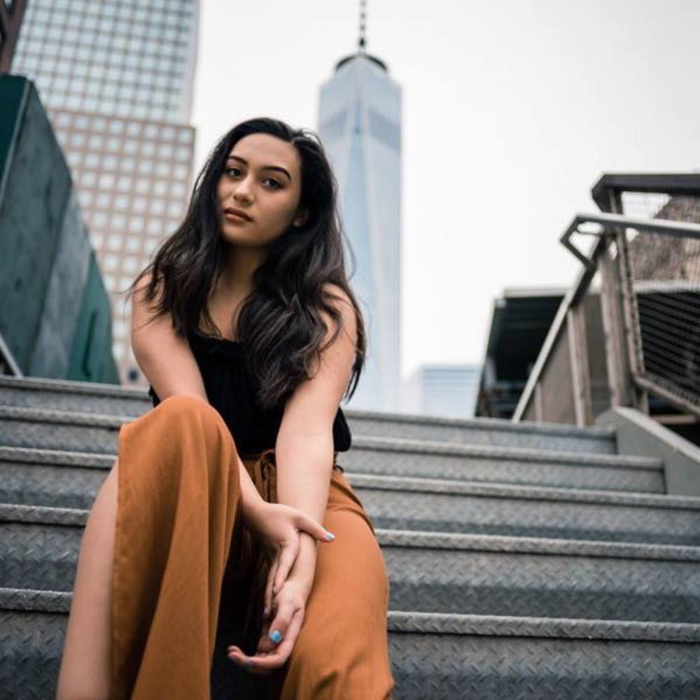 Meet your Posher, Victoria